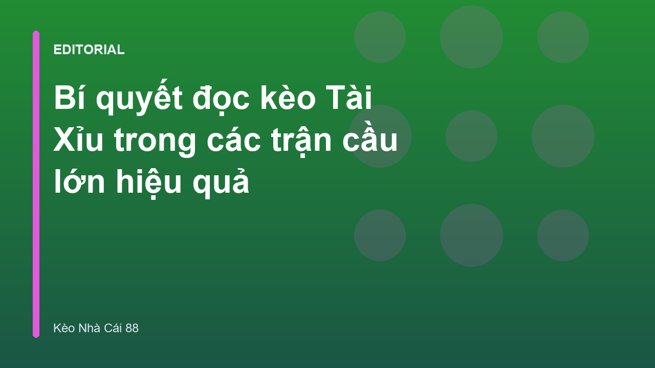 Người chơi đang phân tích bảng tỷ lệ kèo Tài Xỉu trên máy tính